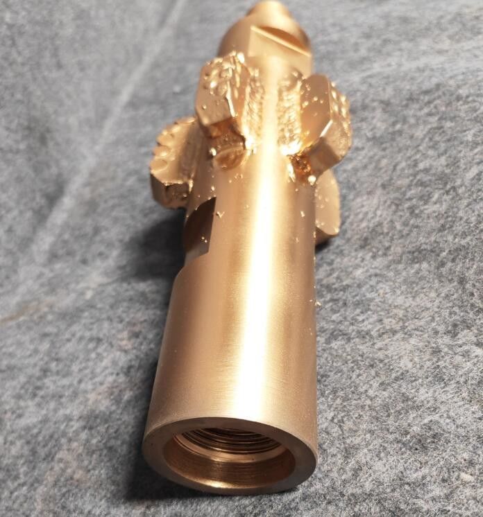 Tungsten Carbide Tricone Bit Rock Reamer เครื่องเปิดหลุมหินสําหรับเครื่องเจาะ HDD