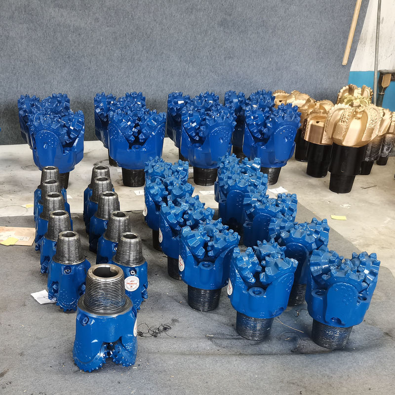 117 มิลลิมเมตร Mill ฟันม้วน หมุน Drill Bit ด้วยฟันคาร์ไบดสามคอนและรัดยาง