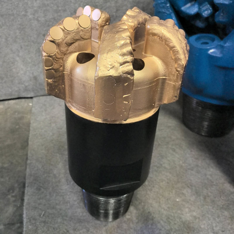ขนาดที่สามารถปรับแต่งได้ ขนาด 98mm ถึง 3593.7mm สแตนเลส PDC บิตเจาะสําหรับเจาะบ่อน้ําและก๊าซ