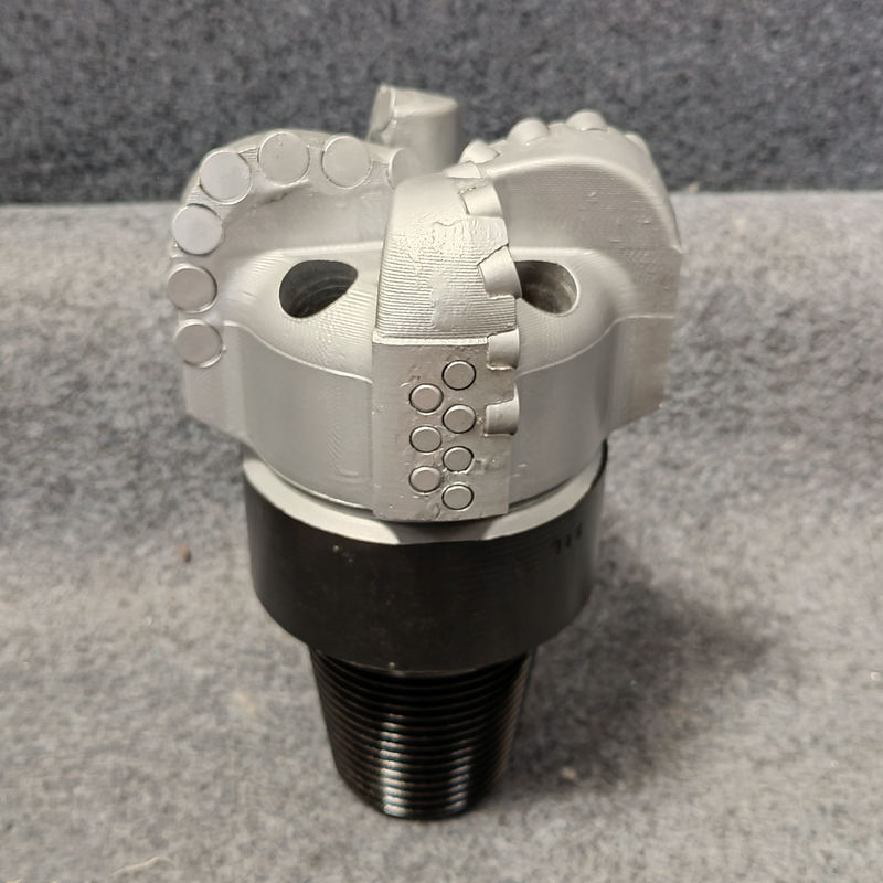 บิต PDC เหล็กคาร์ไบด์ที่มีการออกแบบเครื่องตัดคงที่และใบ 146 มิลลิเมตร-4 สําหรับการเจาะบ่อน้ํา