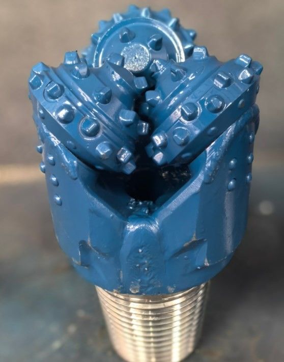 IADC537 การเจาะหลุมเจาะทางภูมิอากาศ TCI Tricone Rock Bits ทริคอนเหมืองแร่