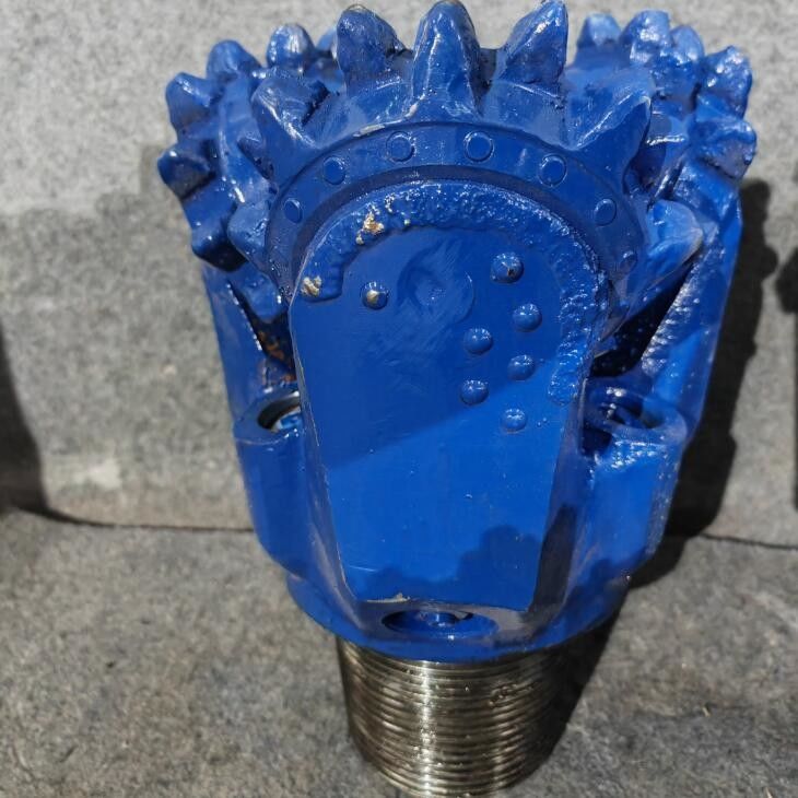 โลหะคาร์บอนสแตนเลส Tricone หิน Bit สาม Cone รอลเลอร์ บิต หิน Drill น้ําบ่อ อุตสาหกรรมการก่อสร้าง